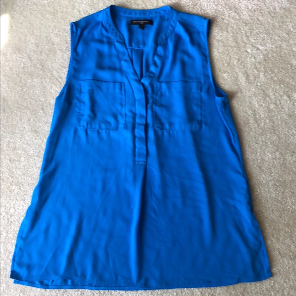 Cute blue top